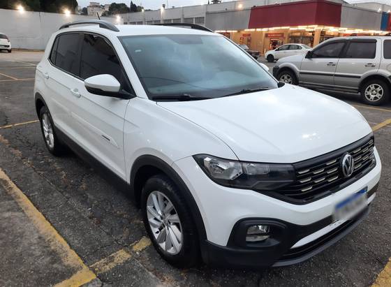 VOLKSWAGEN T-CROSS 1.0 200 TSI TOTAL FLEX AUTOMÁTICO VOLKSWAGEN T-CROSS 1.0 200 TSI TOTAL FLEX AUTOMÁTICO